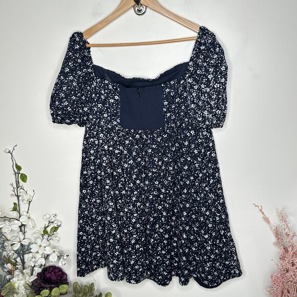 ANTHROPOLOGIE x MAEVE Lillianne Floral Eyelet Puff Dress Navy Blue Sz 16 {3H32} - Picture 3 of 5